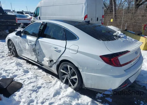 2021 Hyundai Sonata Sel Plus z USA, uszkodzony, nr VIN 5NPEJ4J2XMH079096